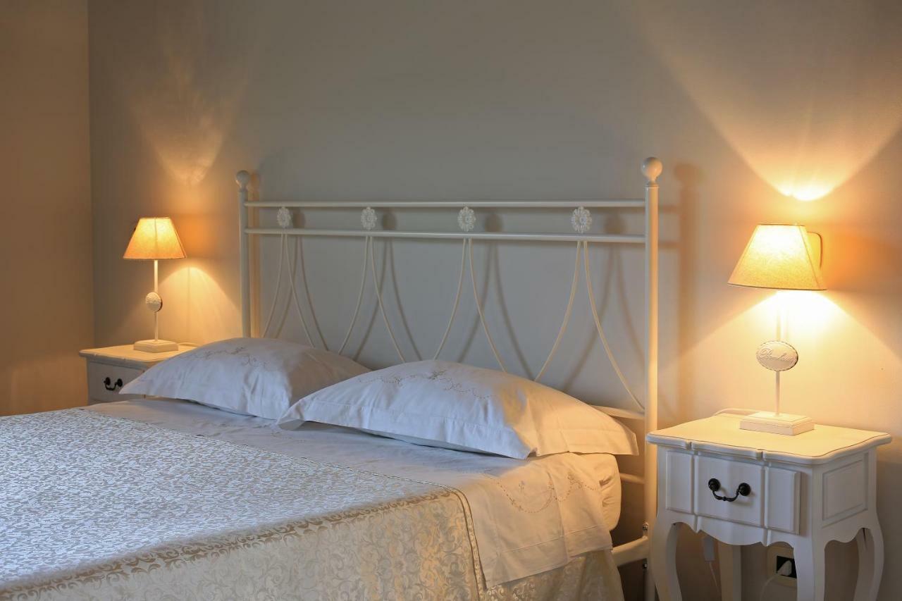 Casale Madeccia Guest House Sonnino Eksteriør bilde